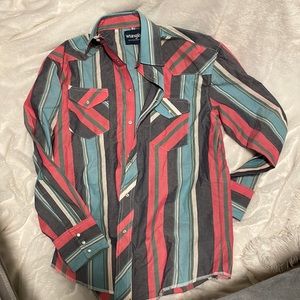 Wrangler button up shirt